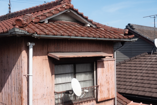 古い戸建て住宅の外観